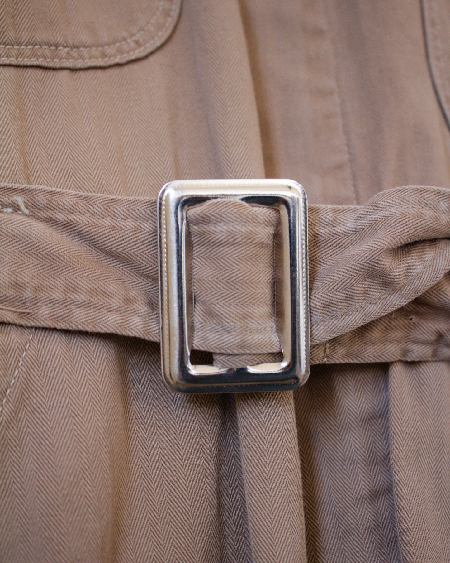 Close up of buckle cinch