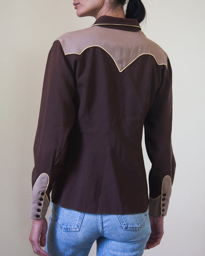 Back of woman wearing Western shirt with smile pockets