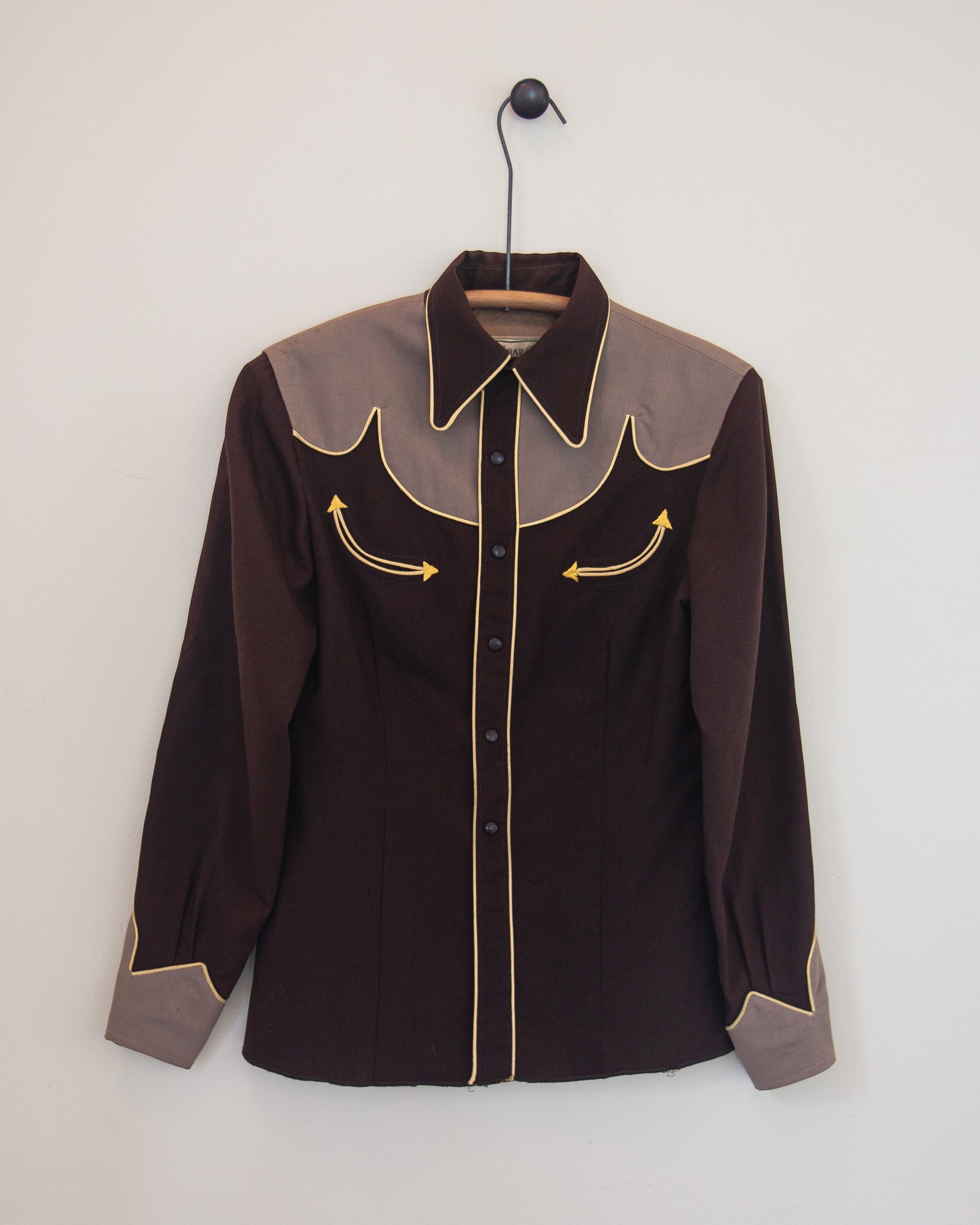 Western shirt with smile pockets on hanger